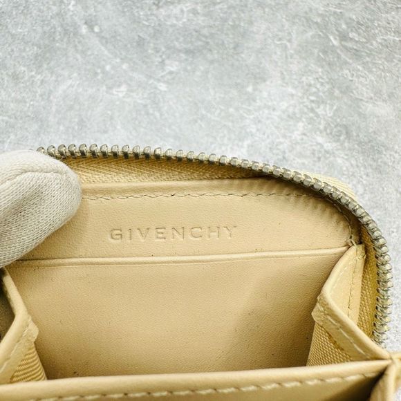 Givenchy Wallet Purse G logos Beige Silver Woman unisex Authentic - Picture 8 of 9
